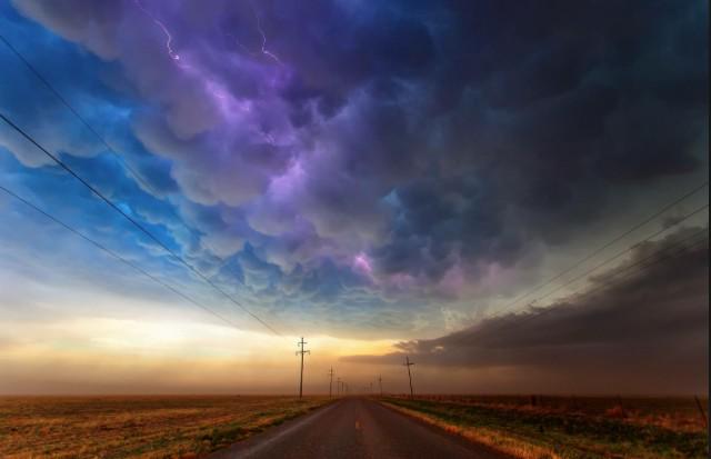 kristenmered's tweet image. #beautifulstorm
#strangeaddiction