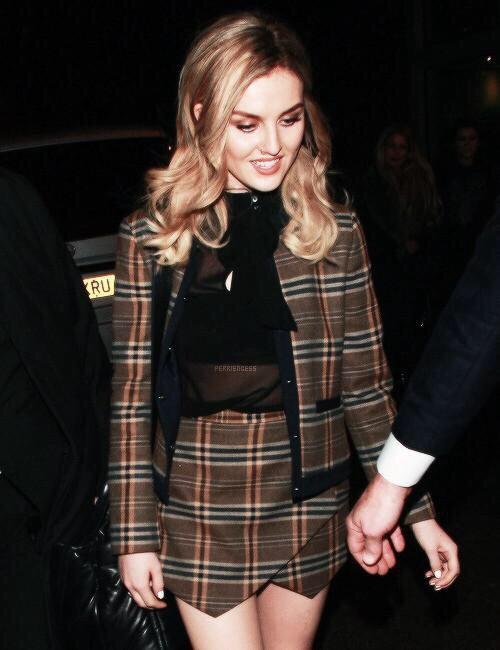 beysperrie's tweet photo. Me encanta mucho el estilo de Perrie #PerrieIsBeautiful http://t.co/EBDIobYjIj