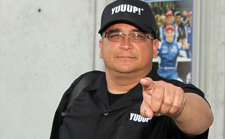 Who will win this showdown? YOU DECIDE!

RT for Barry Weiss
Fav for Dave Hester