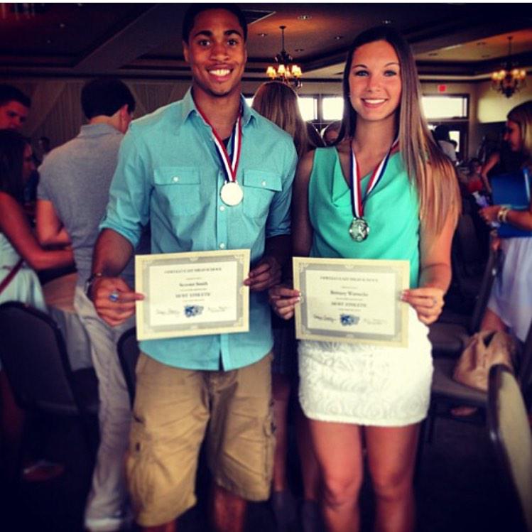 __Svvish's tweet photo. Yooo happy @BrittSquadd_ π hope it's a good one !!! #peepthethrowbackπ http://t.co/yKDgjx7qh5