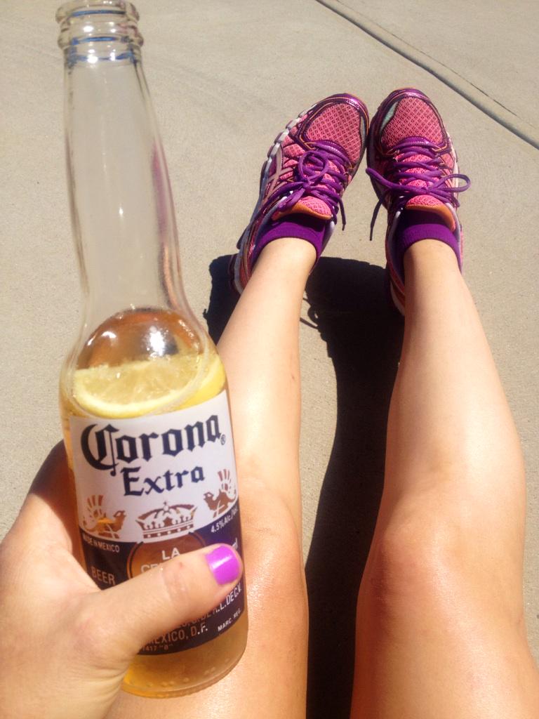 MakeMeAFitty's tweet image. Skank fake tan. 11am. gardening done. 24 degrees. Enjoying my last drinking Sesh. Time to get back on track!