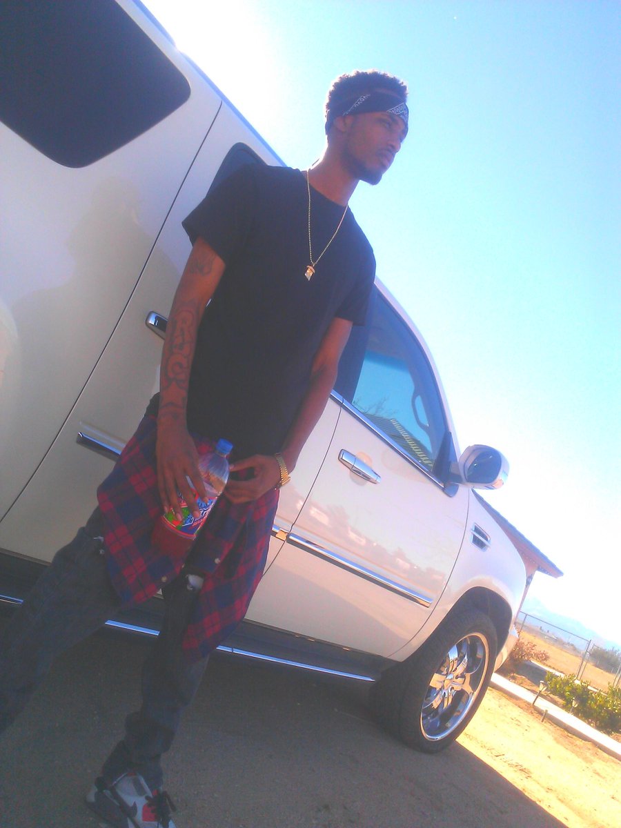 kristruthbbz's tweet photo. #bbzshit http://t.co/hnQ7puC3T5