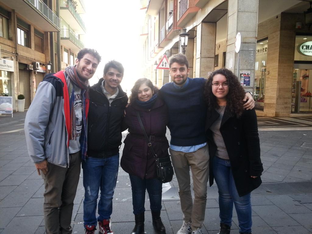 Nina_Holmes394's tweet image. Io e una mia amica abbiamo avuto il culo di incontrare i #Nirkiop (o almeno una parte...) *-* ♥