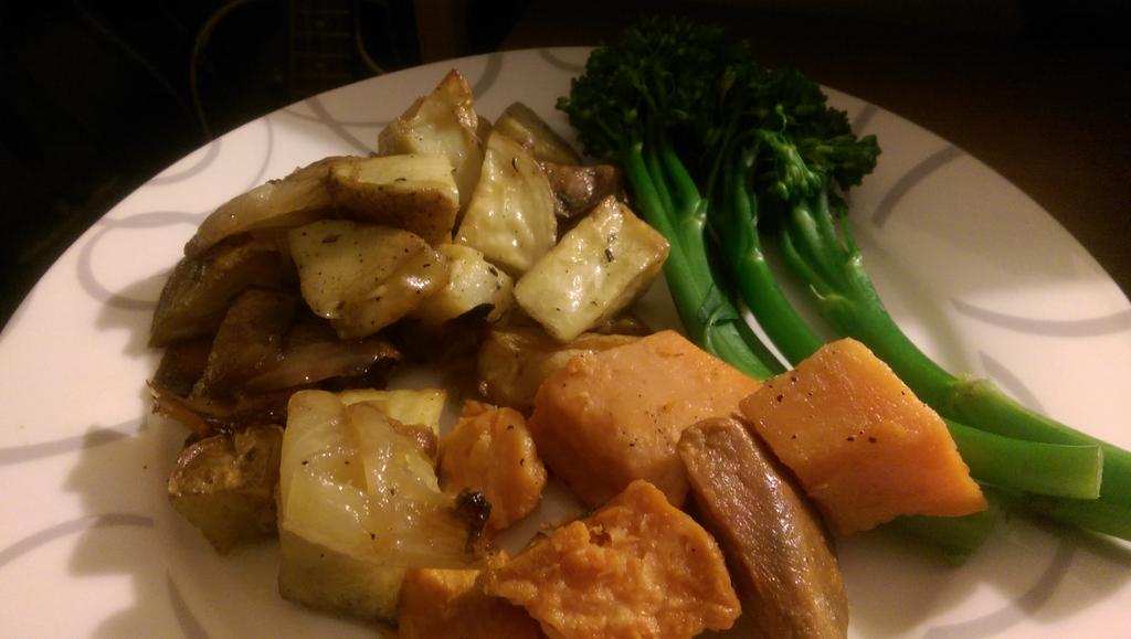 [Image: B6tWjWOCcAE6_39.jpg:large]