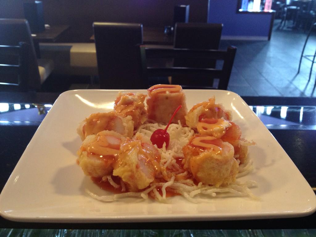 RedCornerBistro's tweet photo. Complimentary appetizers  crab http://t.co/LyOdkJX5lg