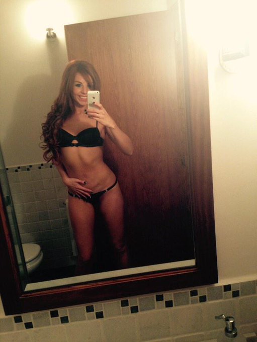 "@bianca_resa: Me follaran rico esta noche http://t.co/1gQW1HxAW3" Que suerte 😍😍😍<a class="tags" href="/tag/bianca_resa">@bianca_resa</a><a href="/tag/ff"class="tags"><span>#ff</span></a>