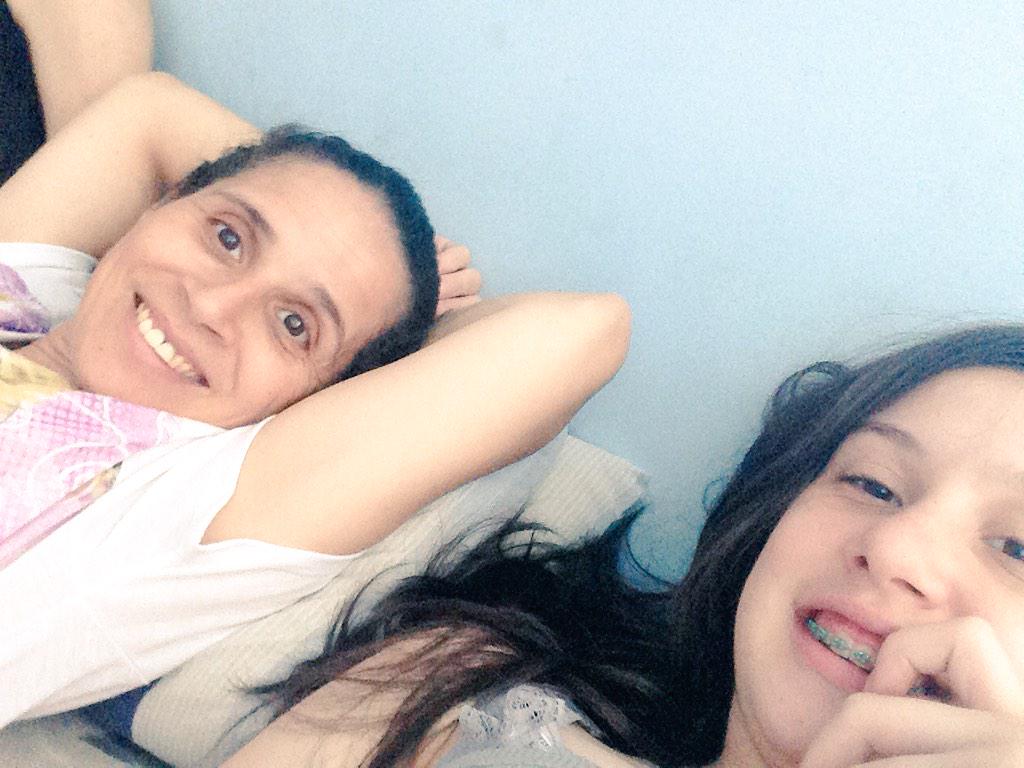 RealEduarda1's tweet photo. Mãe te amo muito cara 😍😘😆 http://t.co/JwKtYOn34o