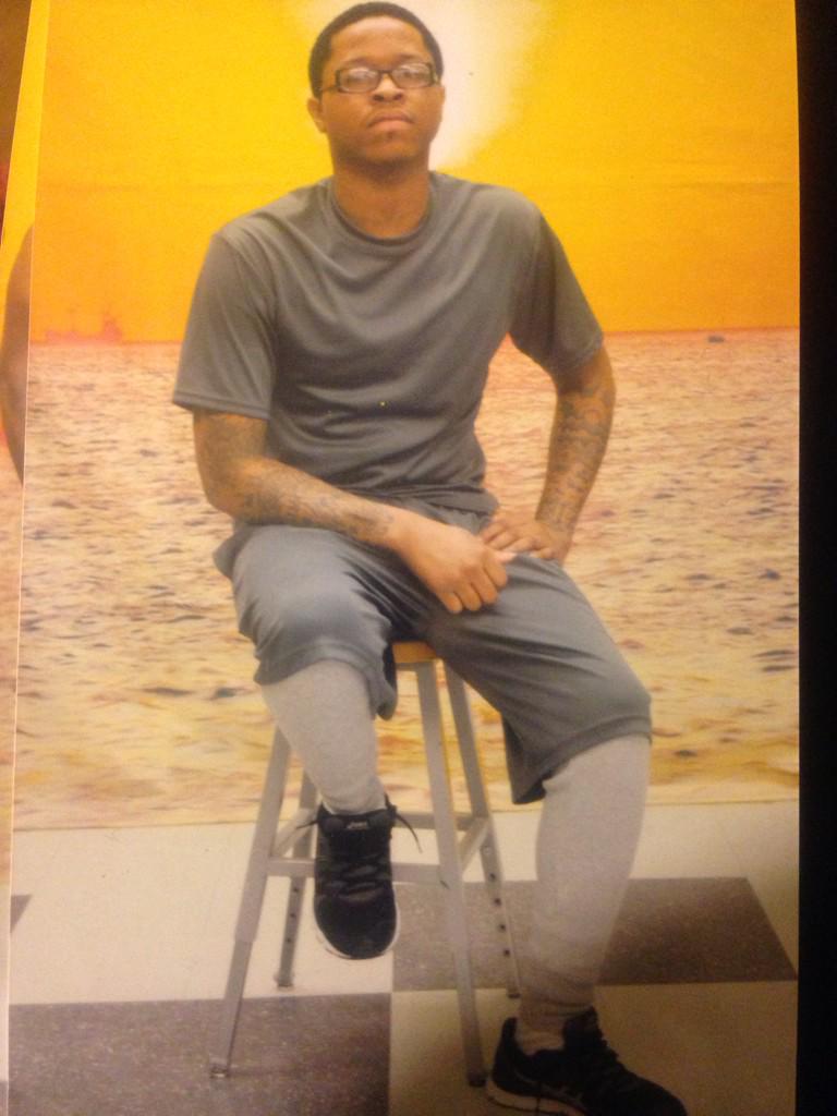 mayfaircoolin's tweet photo. 100% Real Nigga #FreeTeedy http://t.co/bEn5YLBpn0