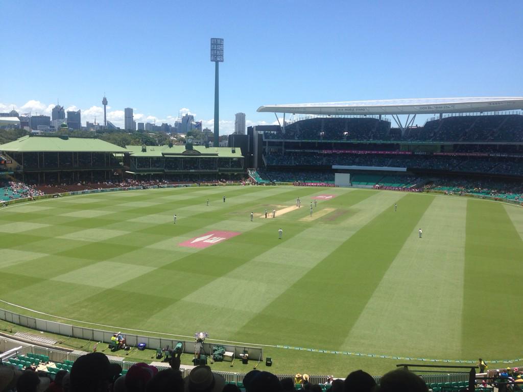 TrevorJM's tweet photo. Enjoying Aust v India in 4th test at SCG. Aust 4 for 424. Good! http://t.co/kHBaFjtcT8