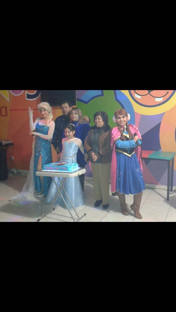meninosfiesta's tweet photo. Hoy celebramos los 9 años de Sara en Meninos Apodaca. Hoy estamos hasta las 10 PM en oficinas. Info 19354458 http://t.co/NFbK79uOPb