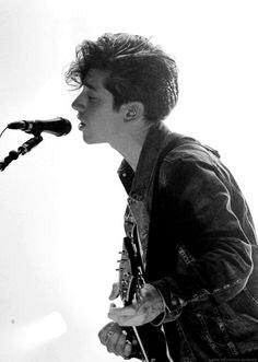 Happy birthday Alex Turner, thank you for your perfect music and your greatness   