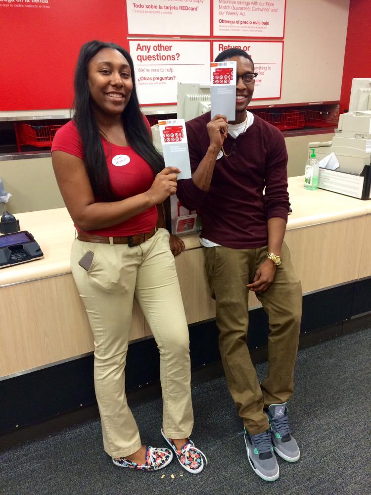 T0198Target1's tweet photo. #T0198  Guest Service TM's helping guests save 5% w/ the Target #Redcard ! #FriendlyIn2 #D204 http://t.co/FGO5ezNzg1