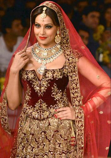 Team of matrimony mangtaa wishes Bipasha Basu a very Happy Birthday. 