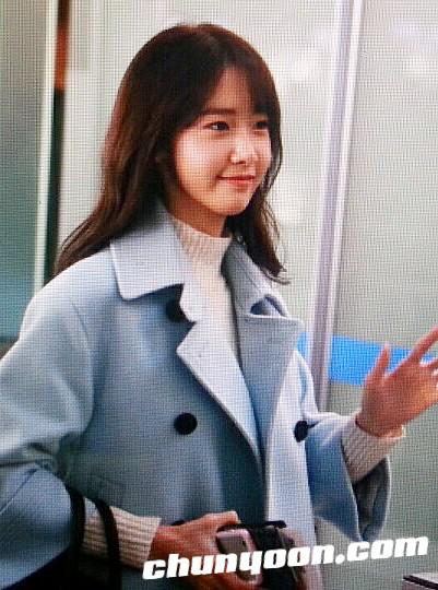 [PIC][07-01-2015]YoonA xuất phát đi Hàng Châu - Trung Quốc để quay bộ phim truyền hình của cô vào sáng nay B6uMsSqCMAAUqxW