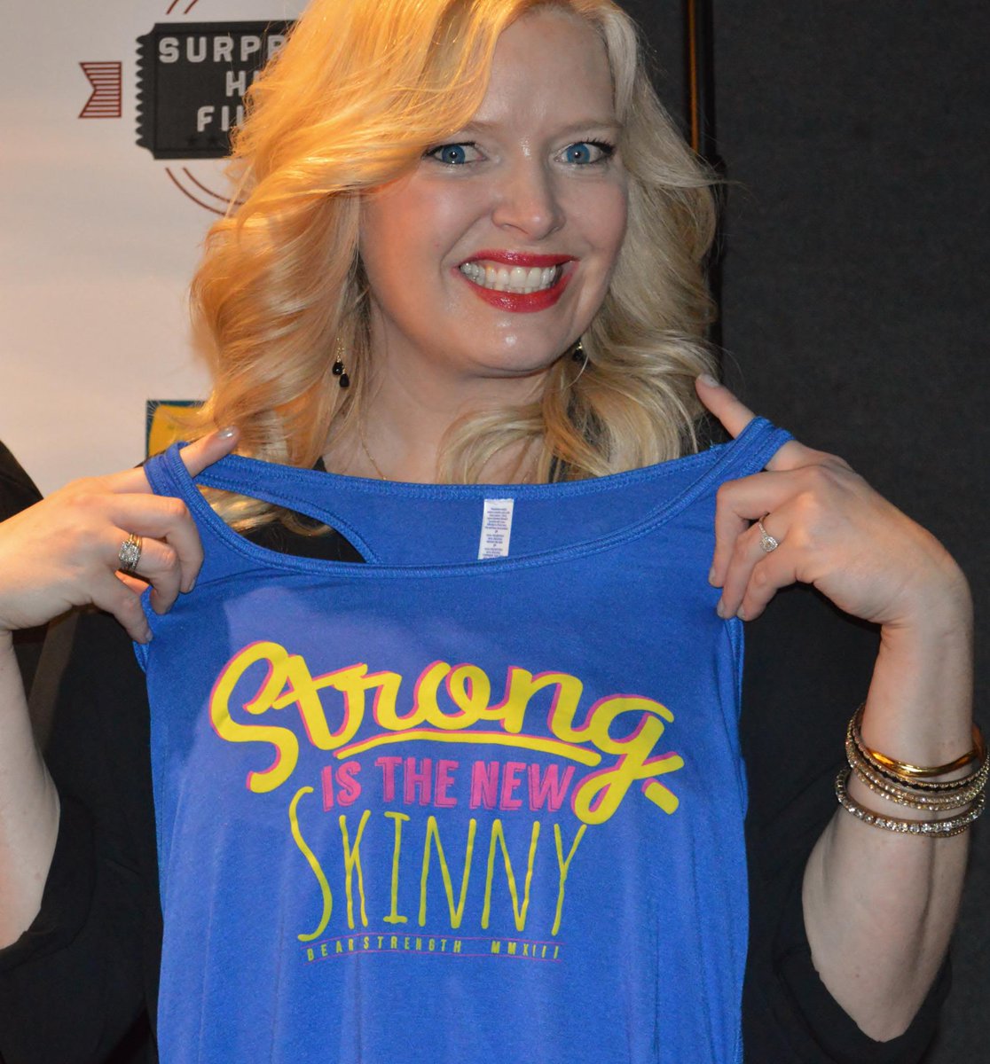 MelissaBerryman's tweet image. Thanks @BearStrength 4 supporting #muffintopmovie!  Tonight raised $1.2K for #CapeStart &amp;amp; #FriendsofFalmouthDogs!