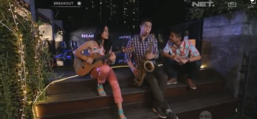 Reeyanti12_'s tweet photo. Give Me One Reason cover by @DennisJunio mayer @sherylsheinafia dan @boywilliam. #BreakoutNETGoesToDennis http://t.co/P1mrZPrcvz