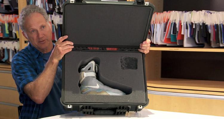 Nice Kicks on Twitter: "Tinker talks Nike MAG 2015 release with Power Laces at #AgendaEmerge. http://t.co/iZ6B1Ulc3D http://t.co/NNqu5ys99c" /