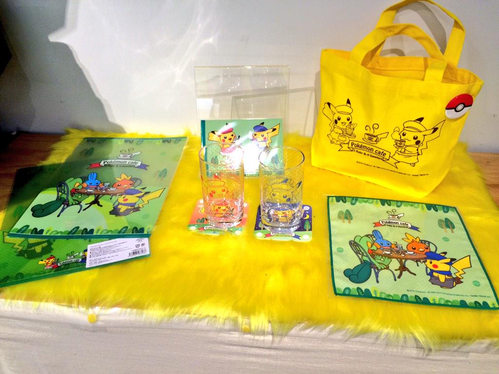 The Guest Cafe Diner 池袋パルコ店 ポケモンカフェ限定グッズはランチトート ペアグラス クリアファイル クロスハンカチ コットントートの5種類 数量限定お早めに 艸 ポケモンカフェ ピカチュウ Http T Co Joskpzwu8n