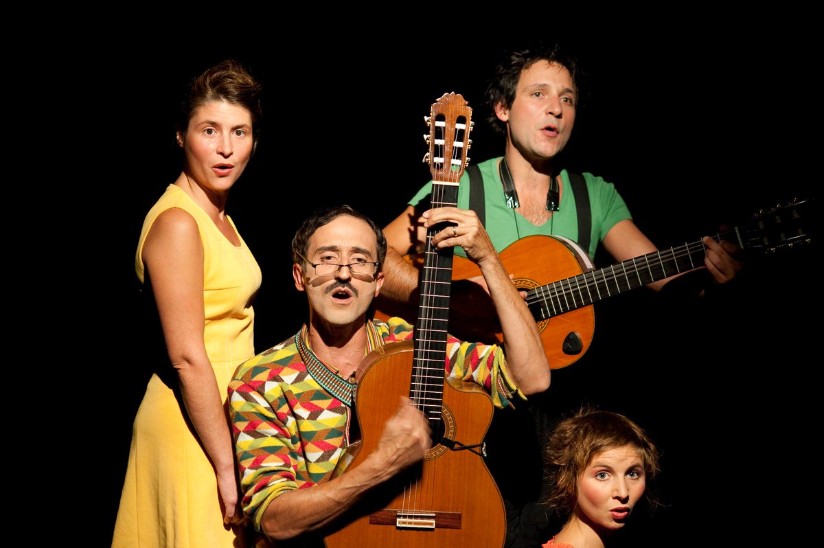 LePaysTarusate's tweet photo. A ne pas rater : ALBUM DE FAMILLE en spectacle à Rion des Landes le 09 Janvier !! http://t.co/8Q9MHbBEKB