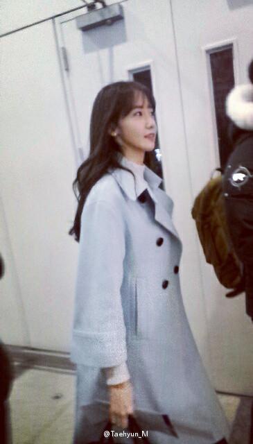 [PIC][07-01-2015]YoonA xuất phát đi Hàng Châu - Trung Quốc để quay bộ phim truyền hình của cô vào sáng nay B6vNKIzCMAAvtv3