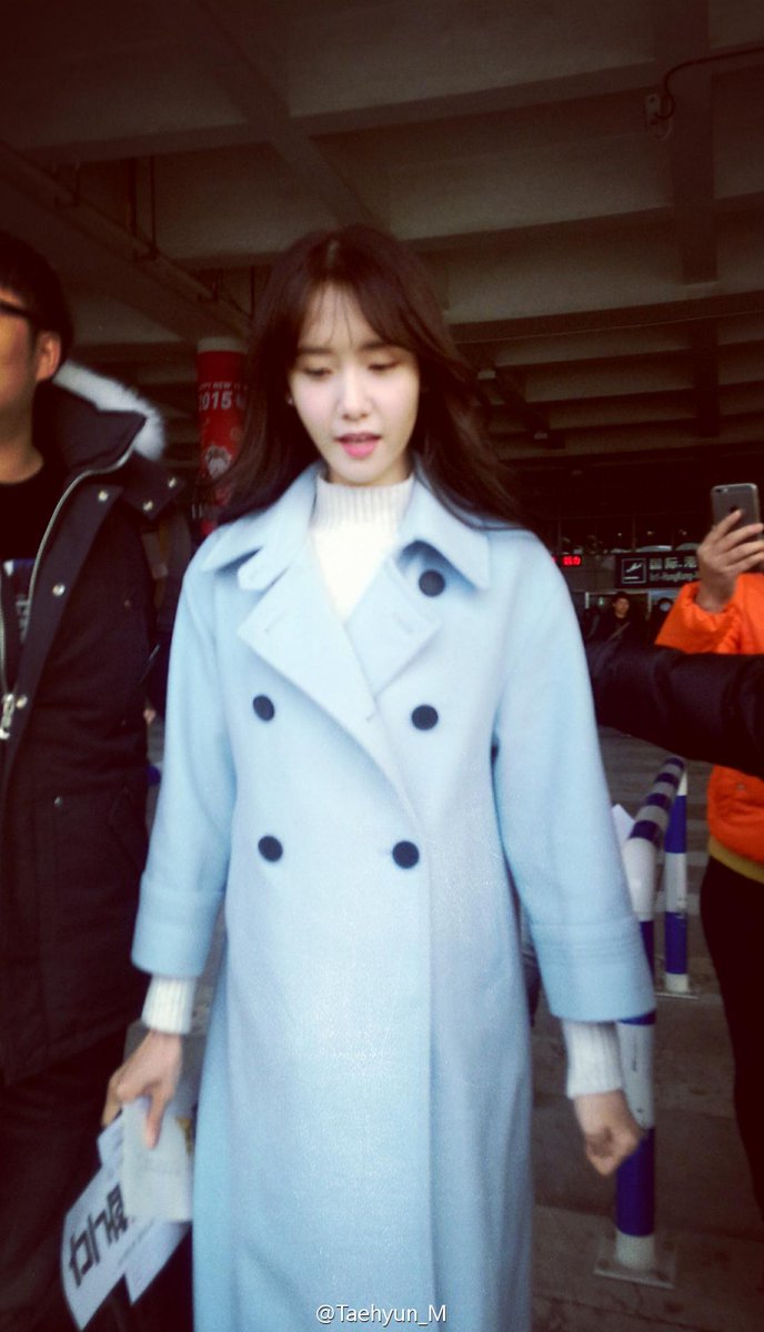 [PIC][07-01-2015]YoonA xuất phát đi Hàng Châu - Trung Quốc để quay bộ phim truyền hình của cô vào sáng nay B6vNMRpCMAA8qmz