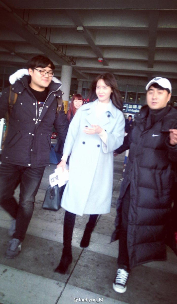 [PIC][07-01-2015]YoonA xuất phát đi Hàng Châu - Trung Quốc để quay bộ phim truyền hình của cô vào sáng nay B6vNMmMCcAAk8Hn