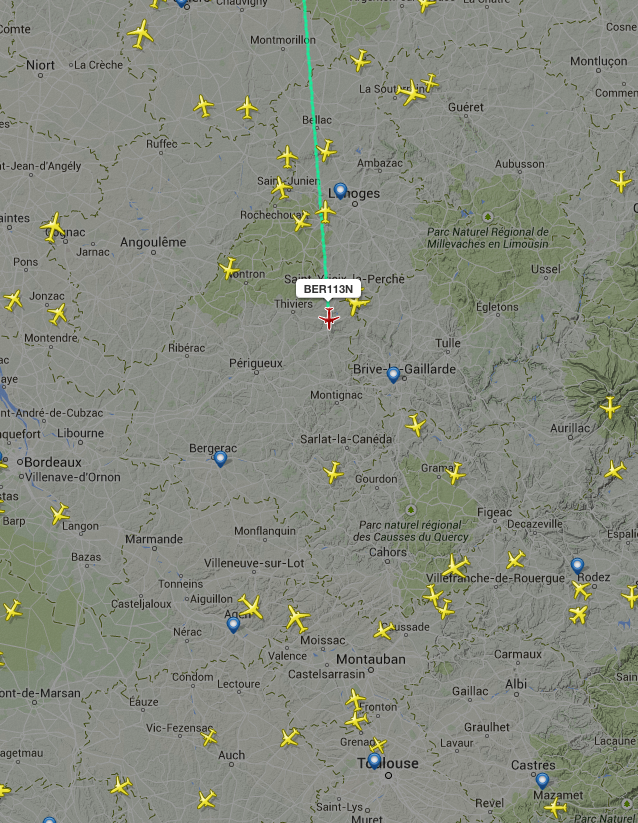 airlivenet's tweet photo. UPDATE EMERGENCY Air Berlin #AB3224 from Dusseldorf to Malaga is heading to Toulouse. Track: http://t.co/mzKkQjAQr1 http://t.co/5OWCMKYsT6