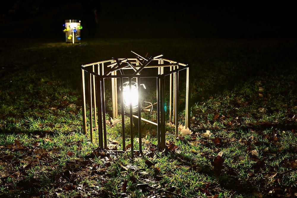 Taideyliopisto's tweet photo. Taideyliopisto mukana toteuttamassa #luxhelsingissä nähtävää #lanternpark -lyhtypuistoa. http://t.co/kX2daw1Tbx http://t.co/PVpfPp55aD