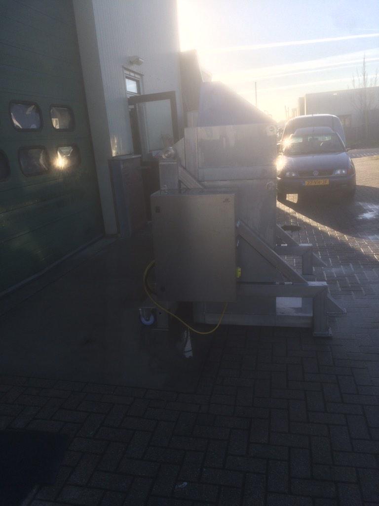 bosmachinebouw's tweet photo. Nieuwe kantelaar gemaakt voor boxdozen http://t.co/Ou9FgKnep5