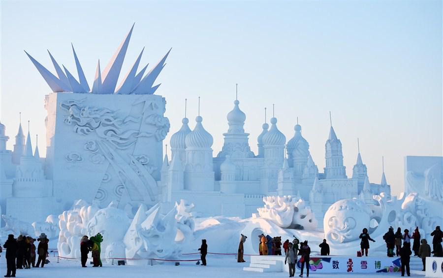Хочу туда “<a href="/shanghaidaily/">Shanghai Daily</a> Tourists visit 27th Int'l Snow Sculpture Art Expo in Harbin 
shanghaidaily.com/national/Touri… ”