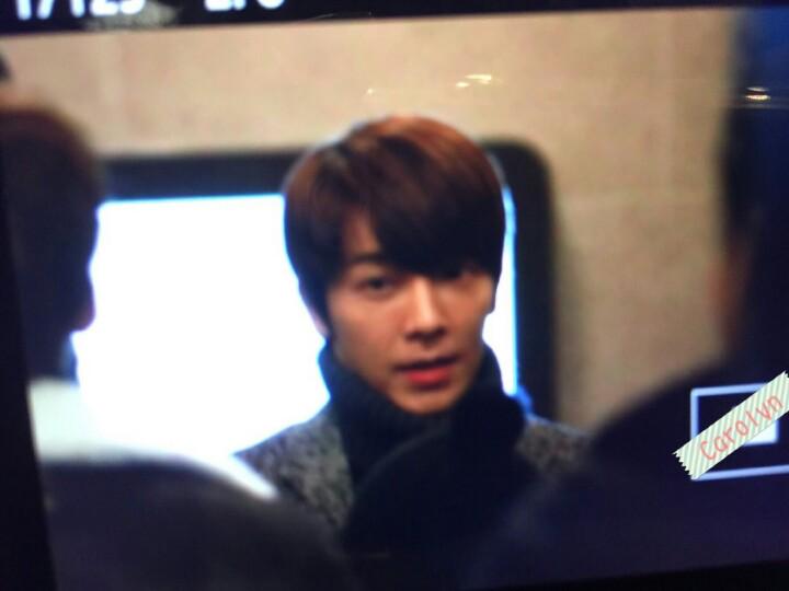 sujufor_elfindo's tweet photo. 150107 Donghae - Kangin's movie premiere "Cat Funeral"  (Cr.Carolyn_赫海是精神糧食) http://t.co/ZRB9knP3ln [HAE_GIRLS]