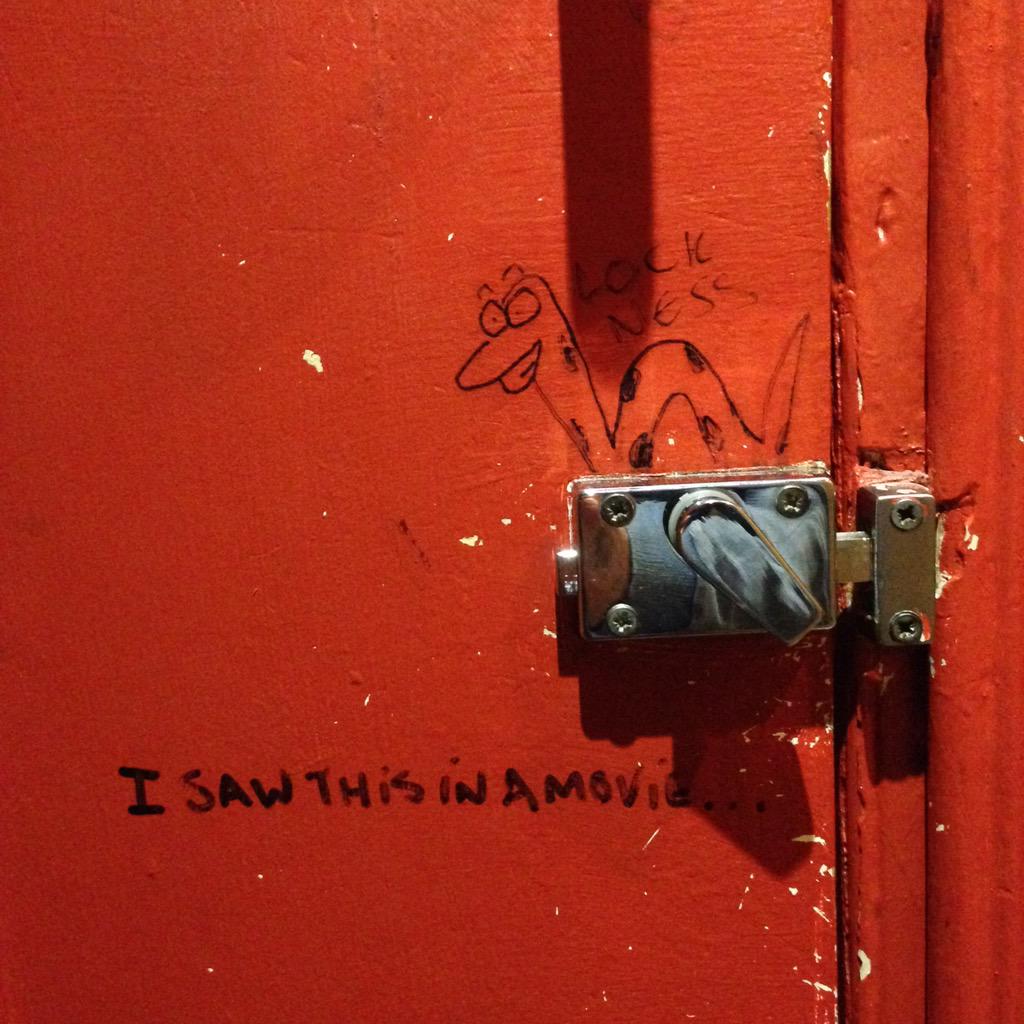 Fulhäst tweet media