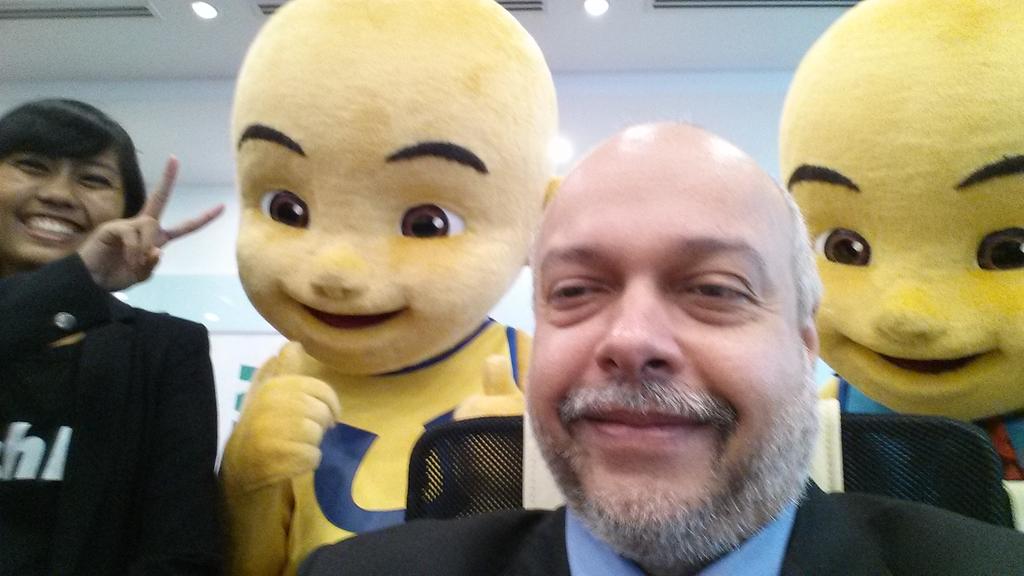 michael_warren's tweet photo. Having fun at the @mscmalaysia #togetherwithu #bersamamu post flood relief campaign launch with @nsq116 http://t.co/lunS5YLn1D