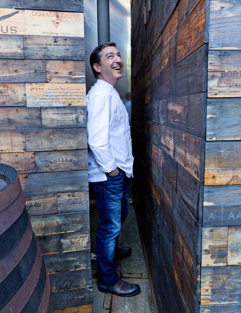 elle_es's tweet photo. Éxito a fuego lento. #JoanRoca nos regala una entrevista y tres recetas http://t.co/vQMGMfRfM4 http://t.co/shk8IQ21Cj