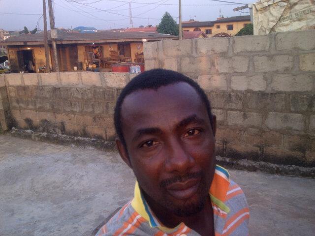 tunlamigthy2010's tweet photo. Baba t http://t.co/VIWqBffZuB