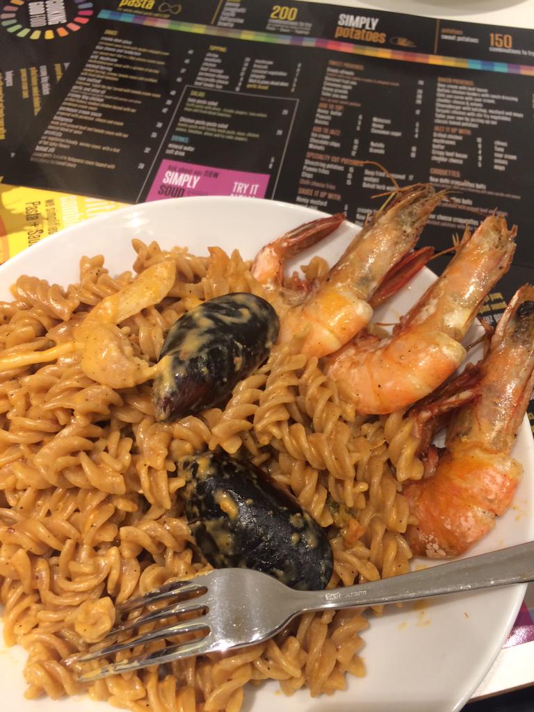 AbouMarwan's tweet photo. Whole wheat seafood pasta. #SimplyPasta http://t.co/eSUis8az9Y