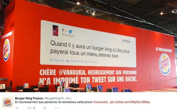 BexupConsulting's tweet photo. #burgerking à #lille pour un super #ambiantmarketing #affichage. @vanoukia ça sera un double whopper pour #Bexup :) http://t.co/GD334a9xAh
