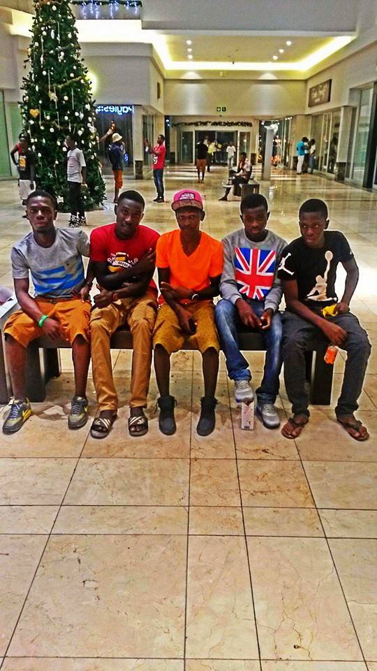 ShattaMizzo's tweet photo. @ The West @WestHillsMall  Having Fun With #Nnm Niqqers http://t.co/PjnfHBPP6R