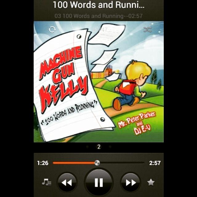 RachelRaxx's tweet photo. [9:10am and I'm already getting my daily dose of @machinegunkelly!] @MRPETERPARKER @DjEV  #100wordsAndRunning #LTFU http://t.co/bkVw6nZj4L