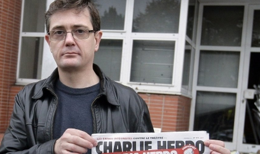 nycjim's tweet photo. After 2012 attack, #CharlieHebdo editor said: "I'd rather die standing than live on my knees.” http://t.co/2xNLgoKrXy http://t.co/8HoLLo438r