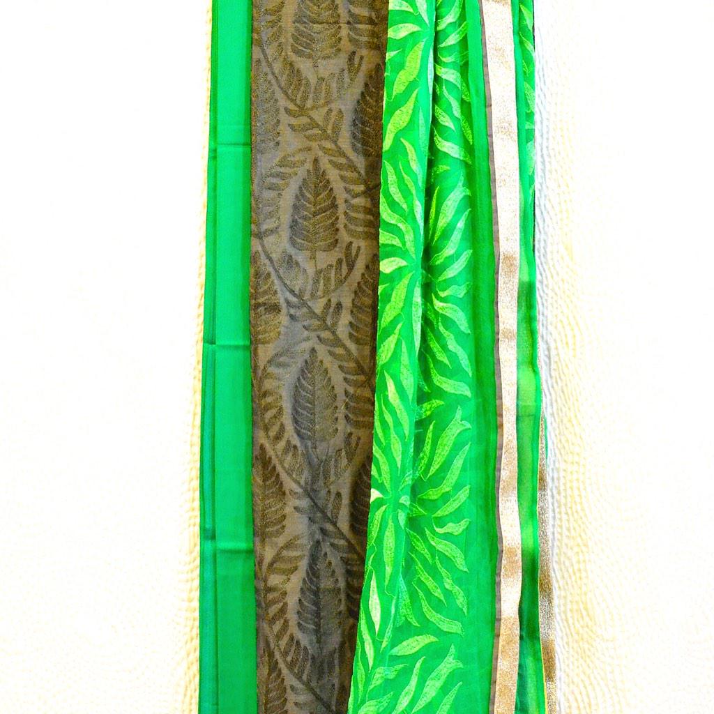 CrepesCottons's tweet image. Gorgeous grey with parrot green, what do you think of this combo ?? #clothing #fashion #grey #green #embroidery