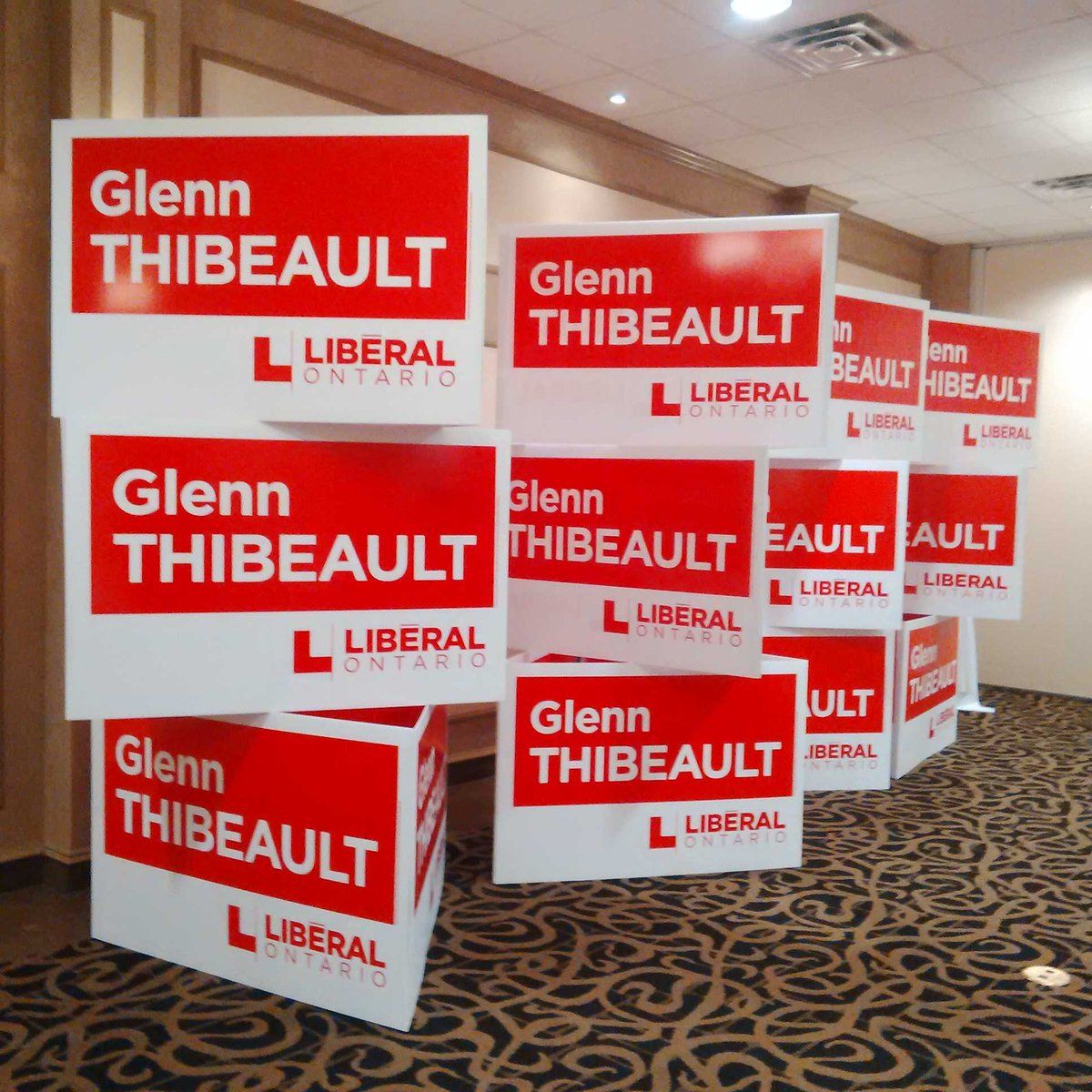 psorbara99's tweet photo. And we're off! Feb. 5 by-election in Sudbury. @OntLiberal @glennthibeault @kathleenwynne ready to go! #turnSudburyred http://t.co/JYs0EbwXwj