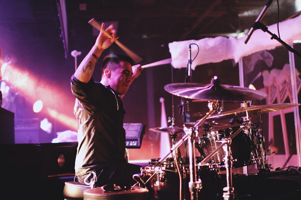 John_Relentless's tweet photo. I love my job bless to have some amazing opportunities @TrexistCymbals @YamahaDrums @VaterDrumsticks http://t.co/sqFaf4vI1w