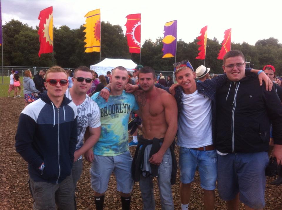 09mikemike's tweet image. 