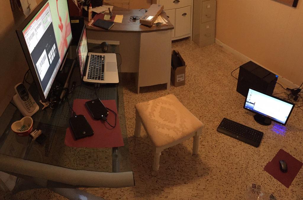 muurf710's tweet image. Currently multi-geeking #toomanycomputers