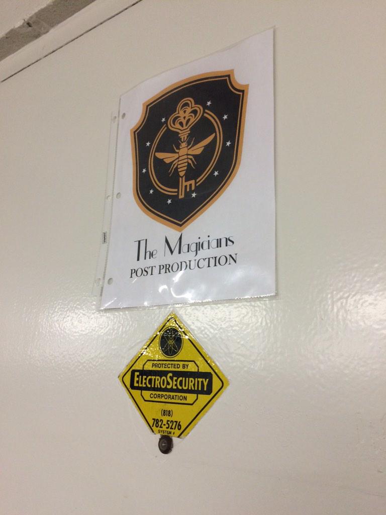 serathegamble's tweet image. Somewhere in the catacombs of the Universal-TV-industrial-complex, deep underground, dope shit is going down