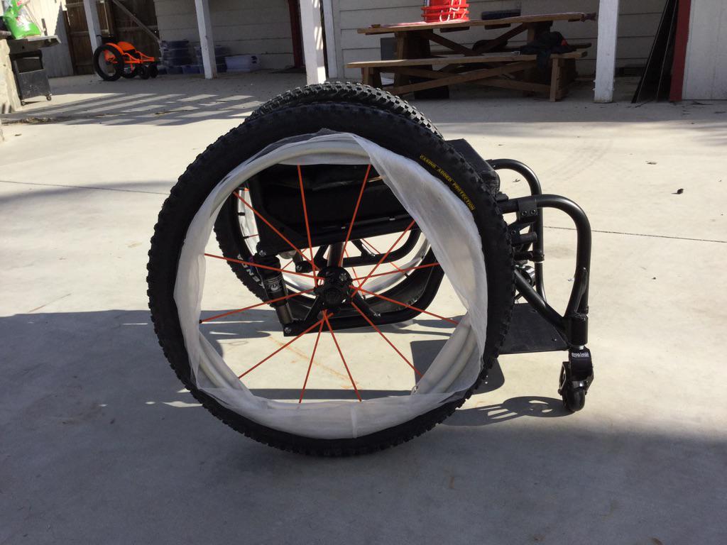 box_troy's tweet photo. Check out this bad boy. Daily susp Chair with fox shocks. @box_troy #teambox http://t.co/ZeGyMYaTTj