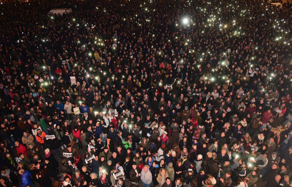 Charlie Hebdo attack: This is what Paris looks like now i100.io/C5UgoLJ