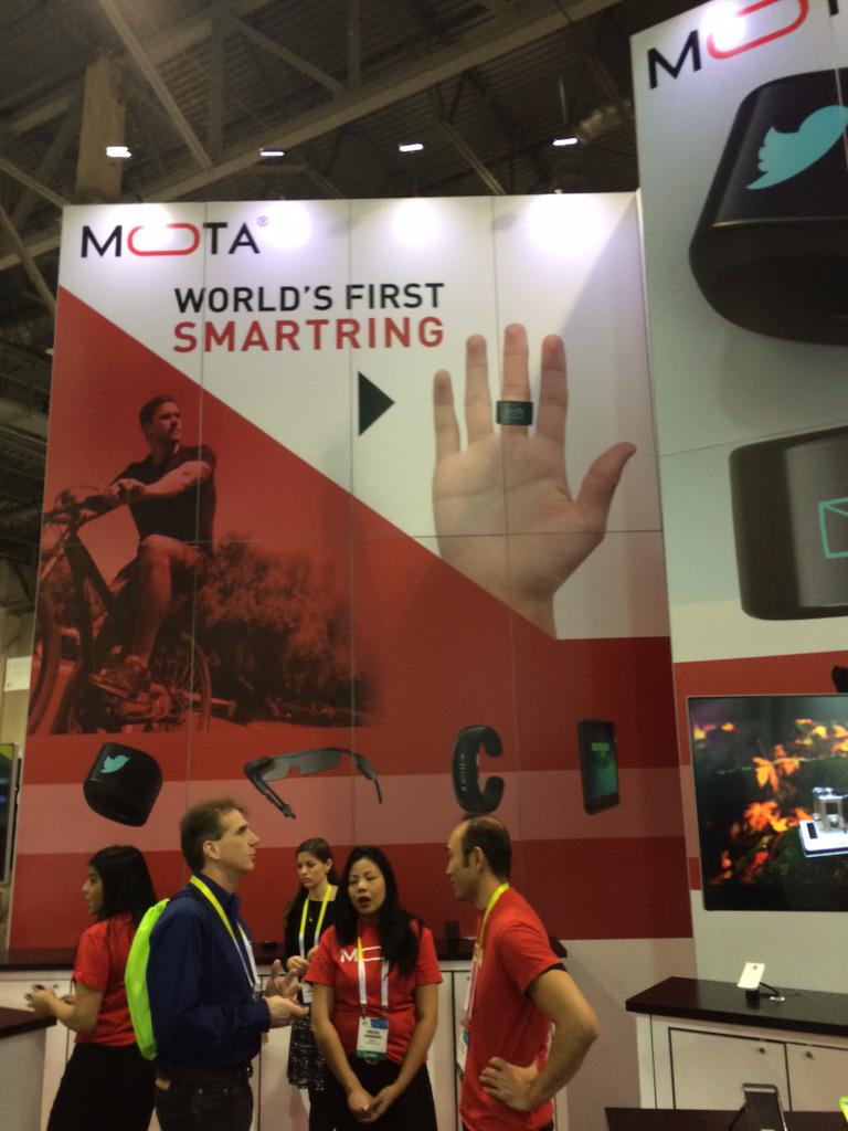 jonathanpopp's tweet image. Smart rings, because wedding rings are dumb...