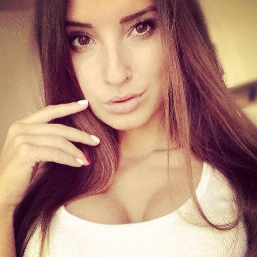 goo.gl/W7q0bL  canlı modeller online #HainOlan #İstanbuldaPerşembeGünüOkulTatil #poyrazkarayel